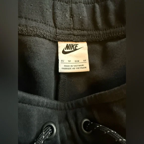 Nike Tech Fleece Pants - Picture 6 of 6